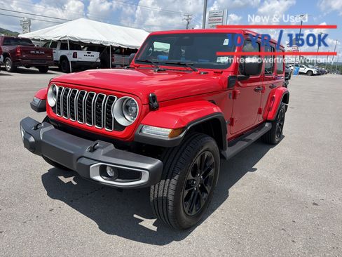 Used 2025 Jeep Wrangler Unlimited Sahara AWD/4WD image 1