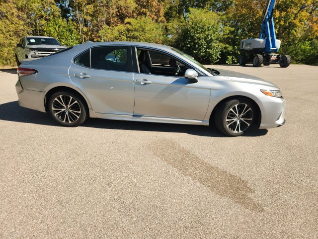 Used 2019 Toyota Camry SE FWD image 7