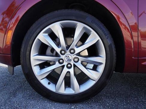 Used 2022 Buick Envision Avenir w/ Technology Package II image 44