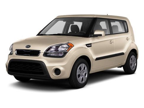Used 2013 Kia Soul + image 1