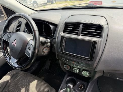 Used 2016 Mitsubishi Outlander Sport ES FWD image 4