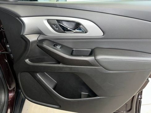 Certified 2023 Chevrolet Traverse LT image 34