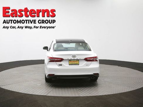 Used 2019 Toyota Camry XLE image 37