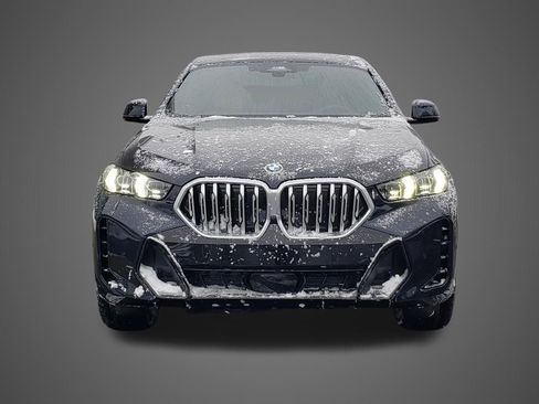 New 2026 BMW X6 xDrive40i w/ Climate Comfort Package image 2