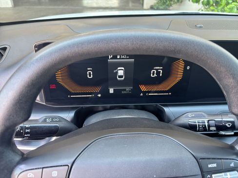 Used 2025 Kia K4 FWD image 40