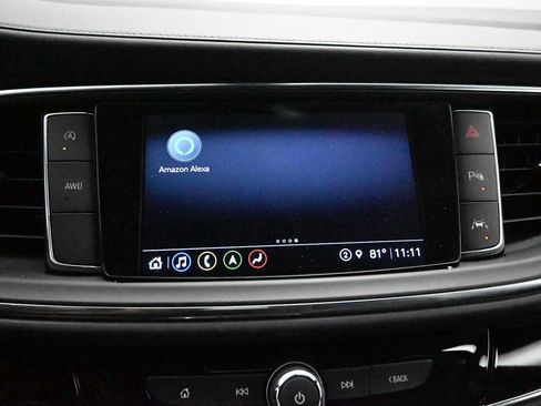 Used 2024 Buick Enclave Avenir AWD/4WD image 17