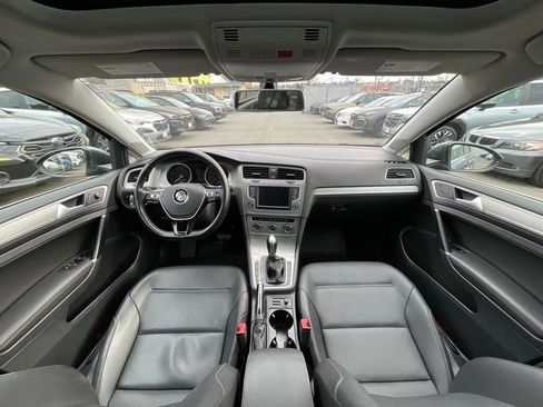 Used 2016 Volkswagen Golf SE w/ Lighting Package image 15