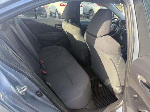 Used 2022 Toyota Corolla LE image 10