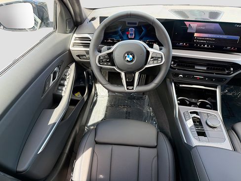 New 2026 BMW 330i Sedan w/ M Sport Package image 17