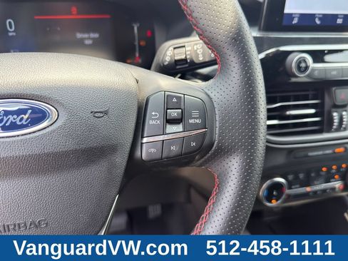Used 2025 Ford Escape ST-Line Select AWD/4WD image 24