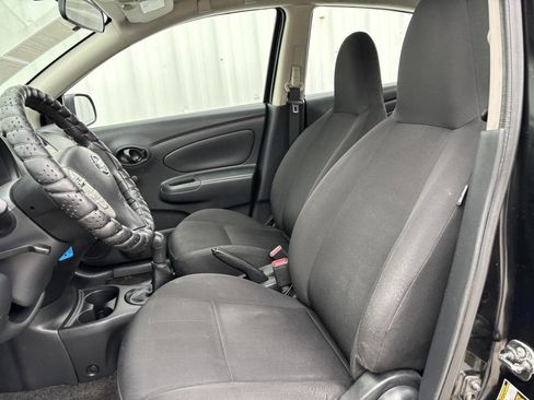 Used 2015 Nissan Versa S image 28