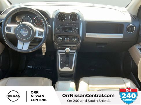 Used 2016 Jeep Compass Latitude image 15