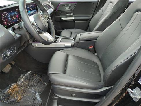 Certified 2024 Mercedes-Benz GLB 250 image 16