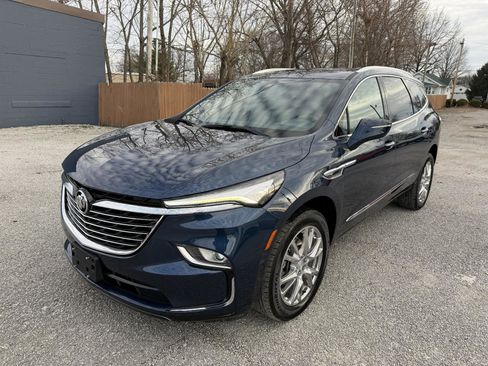 Used 2022 Buick Enclave Essence w/ Experience Buick Package image 1