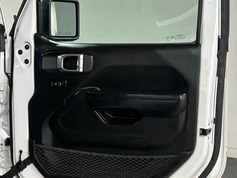 Used 2019 Jeep Wrangler Sport AWD/4WD image 45