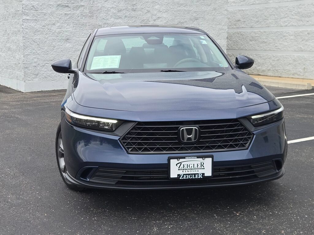 Used 2023 Honda Accord EX image 4