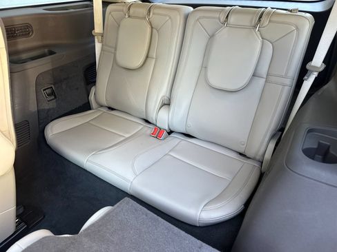 Used 2023 Lincoln Aviator Reserve w/ Equipment Group 201A RWD image 16