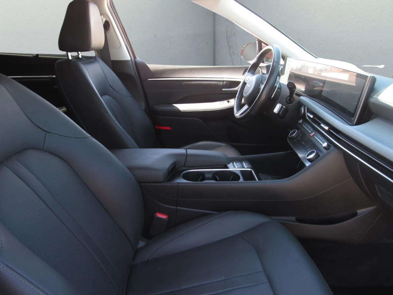 Used 2026 Hyundai Sonata Limited FWD image 9