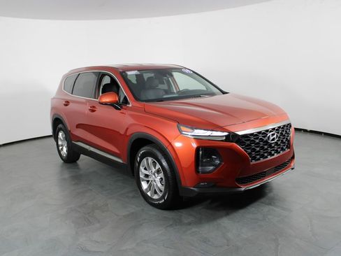 Used 2019 Hyundai Santa Fe SEL image 4