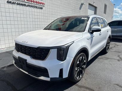 Used 2024 Kia Sorento EX w/ Panoramic Sunroof Package