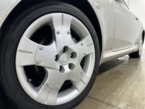 Used 2002 Lexus SC 430 Convertible image 28