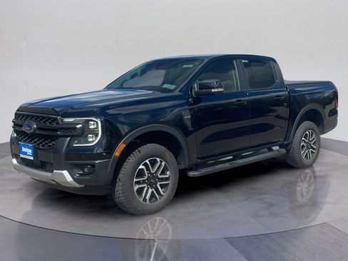 Used 2025 Ford Ranger Lariat w/ Advanced Towing Package AWD/4WD image 3