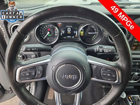 Used 2023 Jeep Wrangler Unlimited Sahara w/ Cold Weather Group AWD/4WD image 19