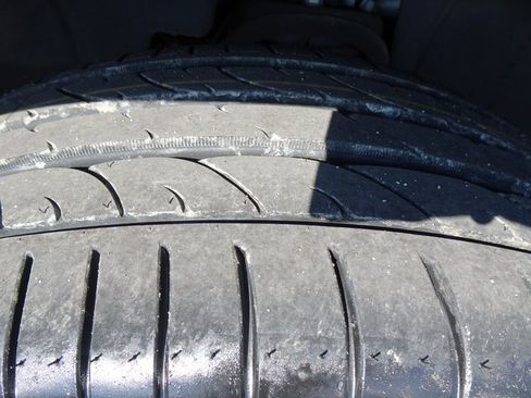 Used 2019 GMC Yukon SLT image 34