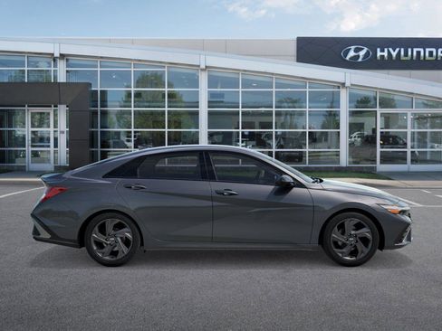 New 2026 Hyundai Elantra Sport image 7