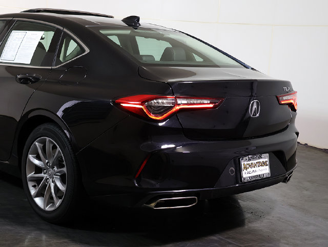 Used 2023 Acura TLX FWD image 11