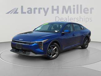 Used 2025 Kia K4 FWD video 1