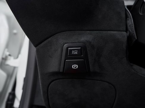 Used 2024 Ferrari Roma Spider image 48