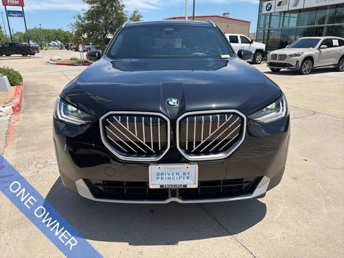 Used 2025 BMW X3 xDrive30i w/ Convenience Package AWD/4WD image 2