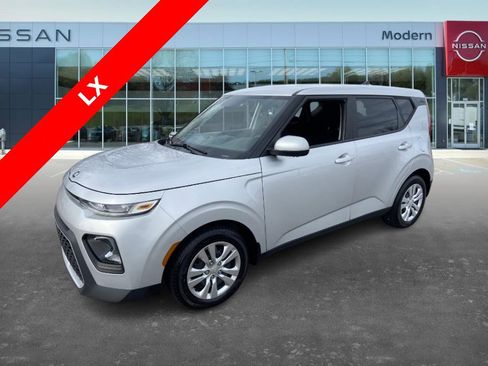 Used 2021 Kia Soul LX image 1