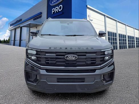 New 2025 Ford Expedition Max Platinum w/ Stealth Performance Package image 23