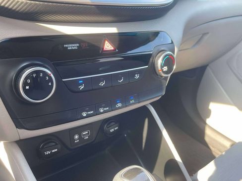 Used 2019 Hyundai Tucson SE AWD/4WD image 27