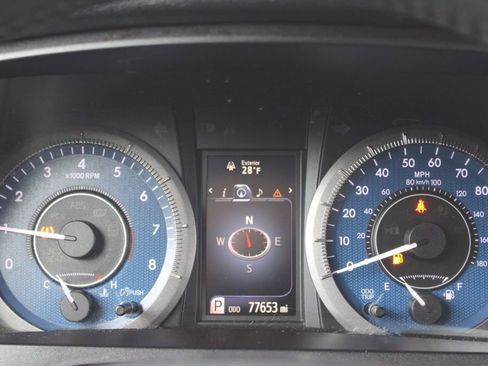 Used 2017 Toyota Sienna XLE Premium image 41