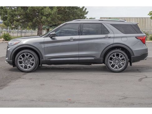 Used 2025 Ford Explorer Platinum w/ Ultimate Package AWD/4WD image 6