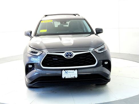 Used 2023 Toyota Highlander LE image 8