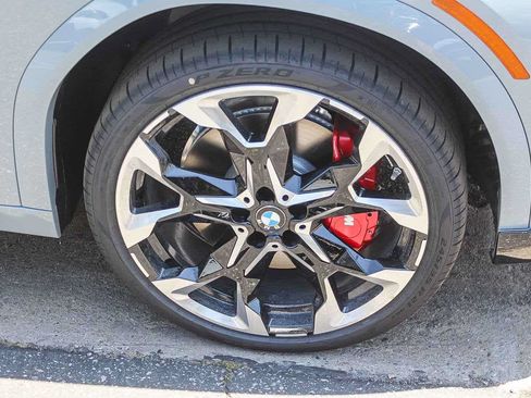 New 2026 BMW X2 M35i w/ Technology Package AWD/4WD image 9
