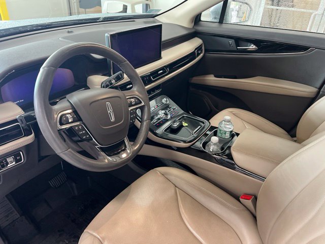 Used 2023 Lincoln Nautilus Reserve AWD/4WD image 9