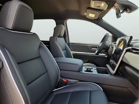 New 2026 GMC Sierra EV Elevation w/ Premium Package image 19