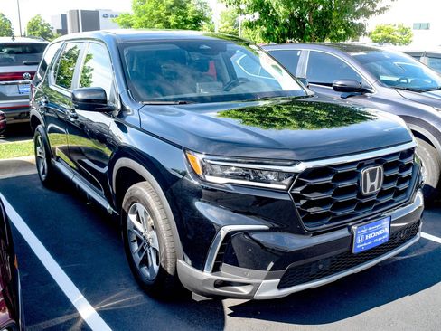 Used 2025 Honda Pilot EX-L image 15