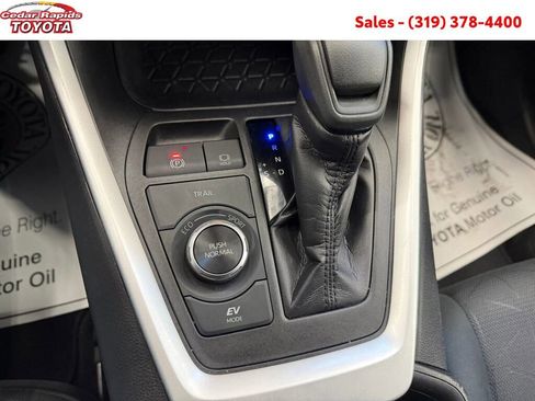 Certified 2019 Toyota RAV4 XLE image 17