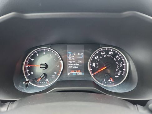 Certified 2022 Toyota RAV4 LE image 18