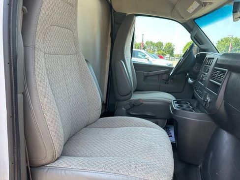 Used 2020 Chevrolet Express 3500 w/ Power Convenience Package RWD image 12
