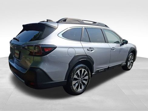 Used 2024 Subaru Outback Limited image 7