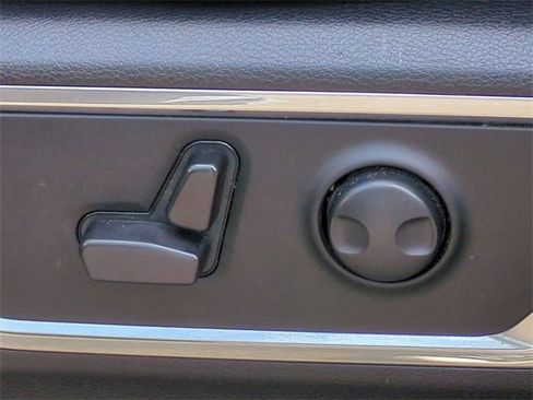 Used 2024 RAM 1500 Laramie image 20