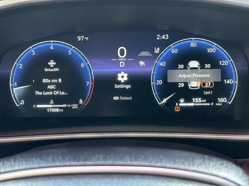 Used 2026 Toyota Corolla Cross XLE FWD image 28