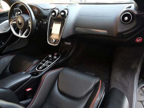 Used 2023 McLaren GT image 10